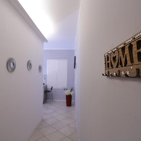 Domus Zapata Hotel Napels Buitenkant foto