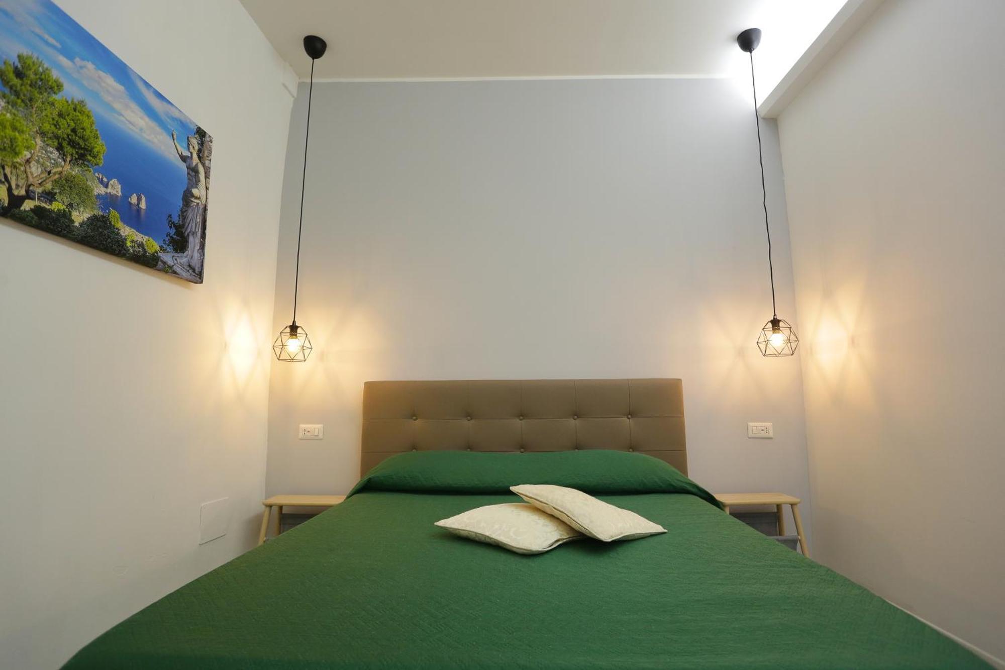 Domus Zapata Hotel Napels Buitenkant foto